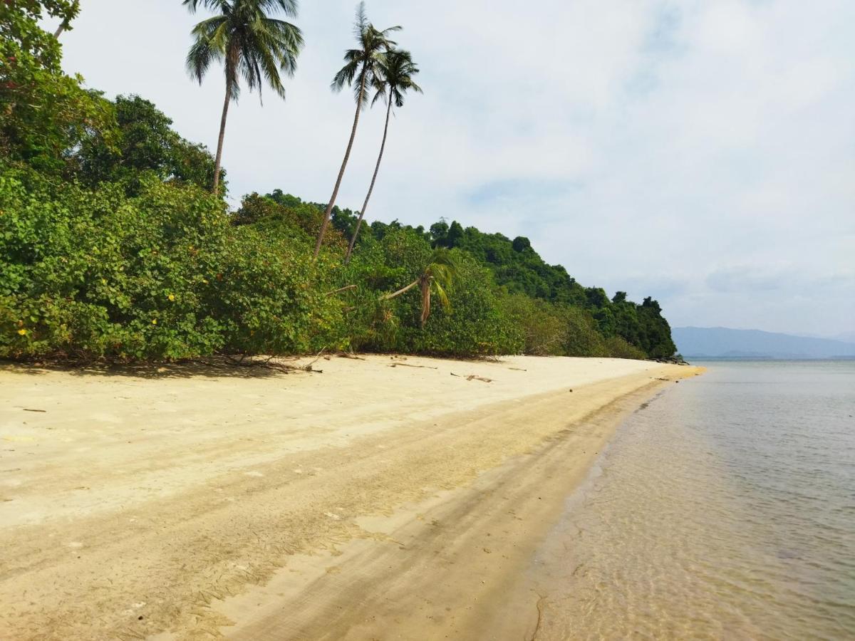 Andaman Peace Resort Ranong