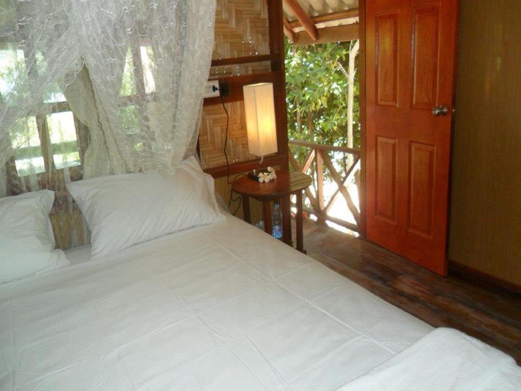 Sunset Resort 2*