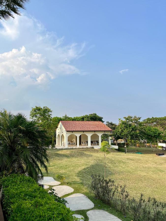 Tubtao Sleepy Hill Resort Pong Talong