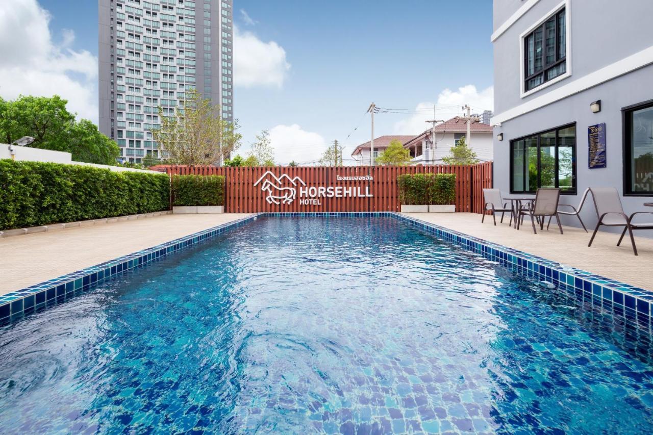 Hotel Horsehill Sriracha