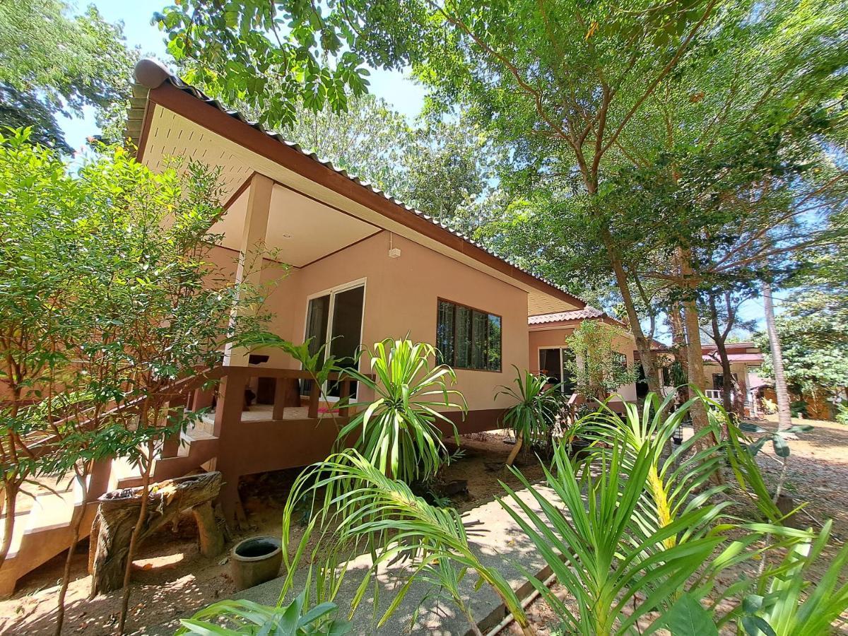 Baan Long Lodge