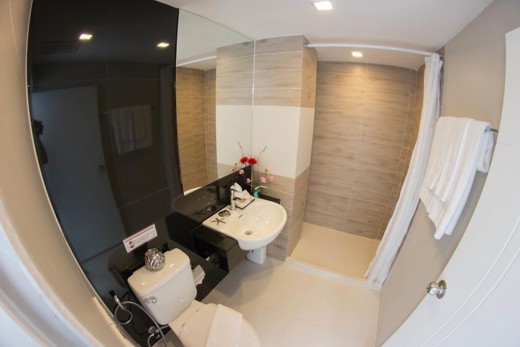 Racha Aparthotel 3*