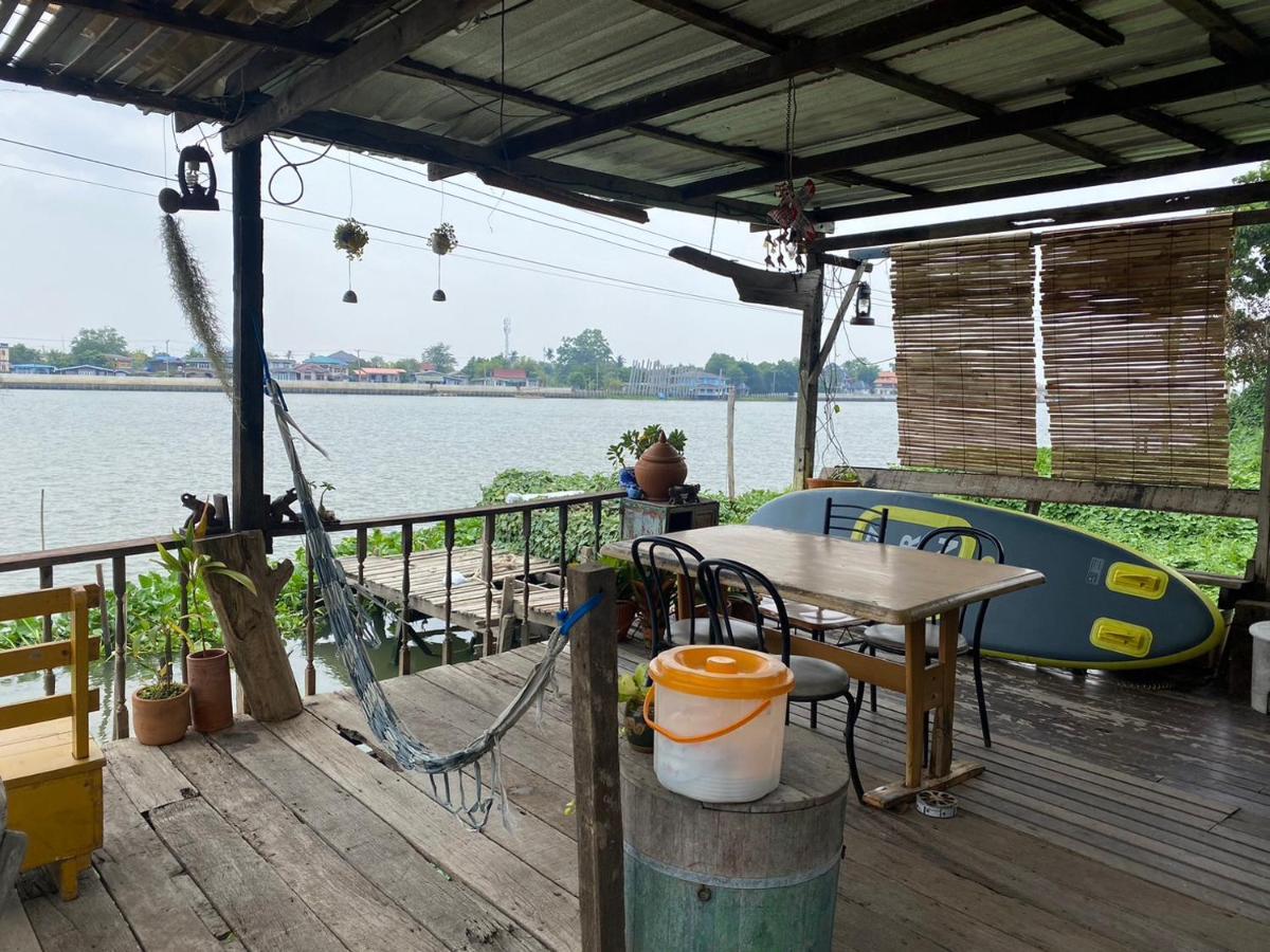 Baan Golite Ko Kret - บ้านโกไล้เกาะเกร็ด Hospedagem domiciliar *