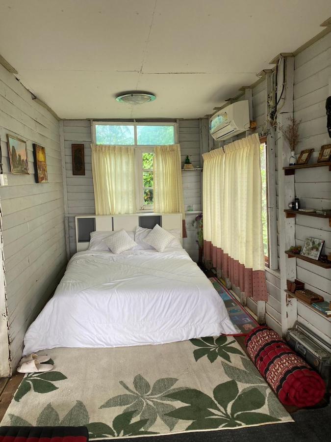 Hospedagem domiciliar Baan Golite Ko Kret - บ้านโกไล้เกาะเกร็ด