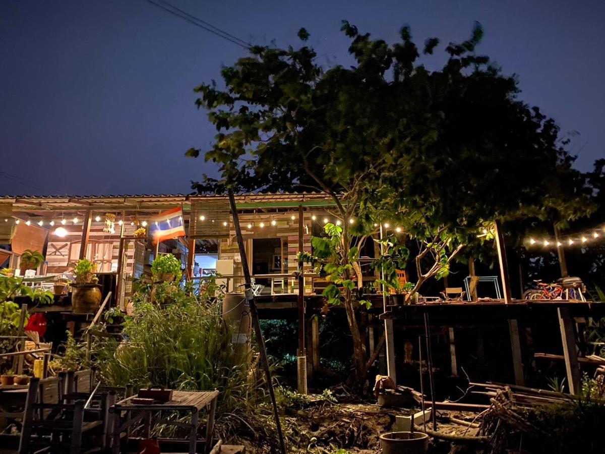 Baan Golite Ko Kret - บ้านโกไล้เกาะเกร็ด