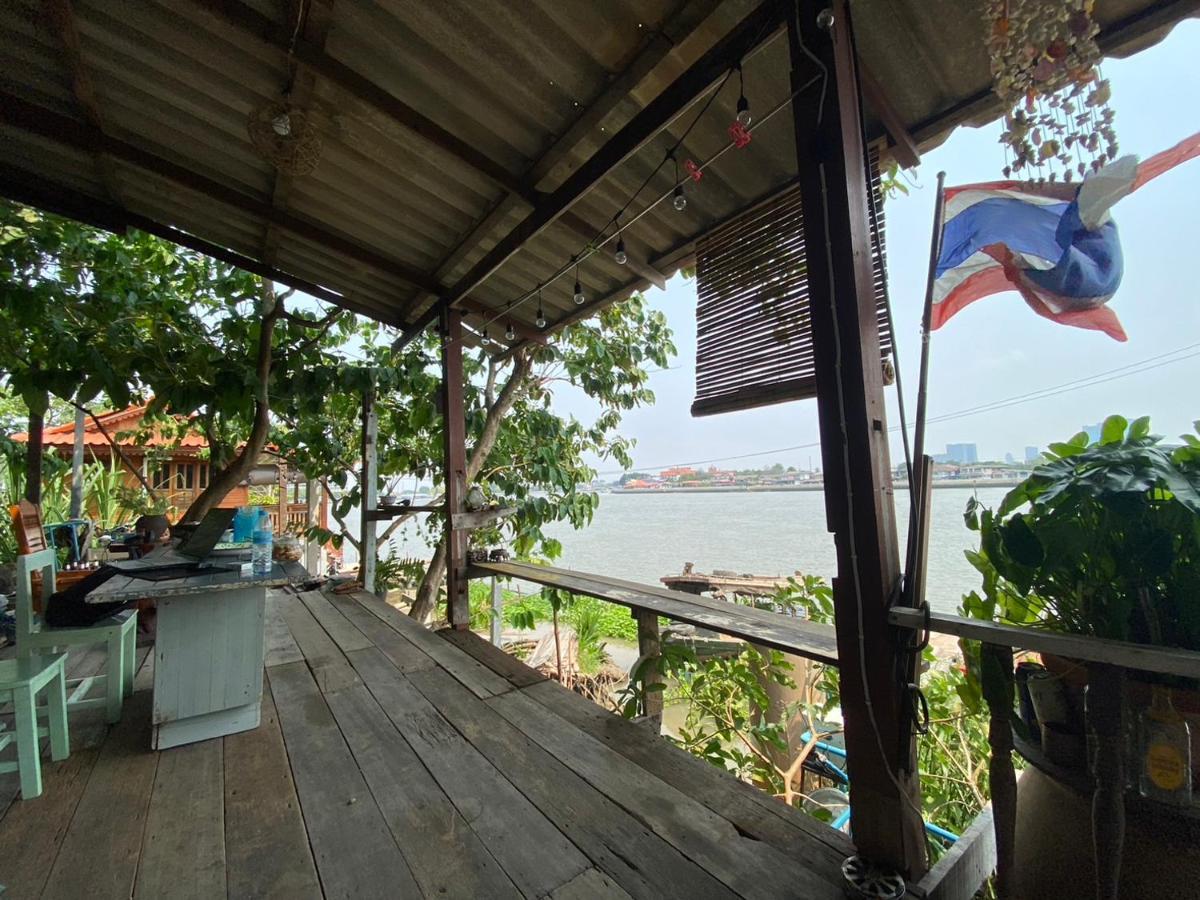 Hospedagem domiciliar Baan Golite Ko Kret - บ้านโกไล้เกาะเกร็ด *