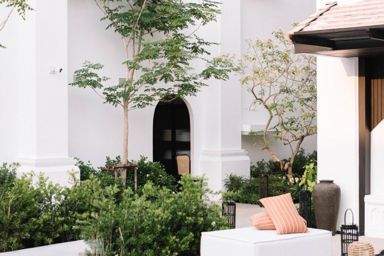 Hotel Burirattana Hotel-an Adults Only 4*
