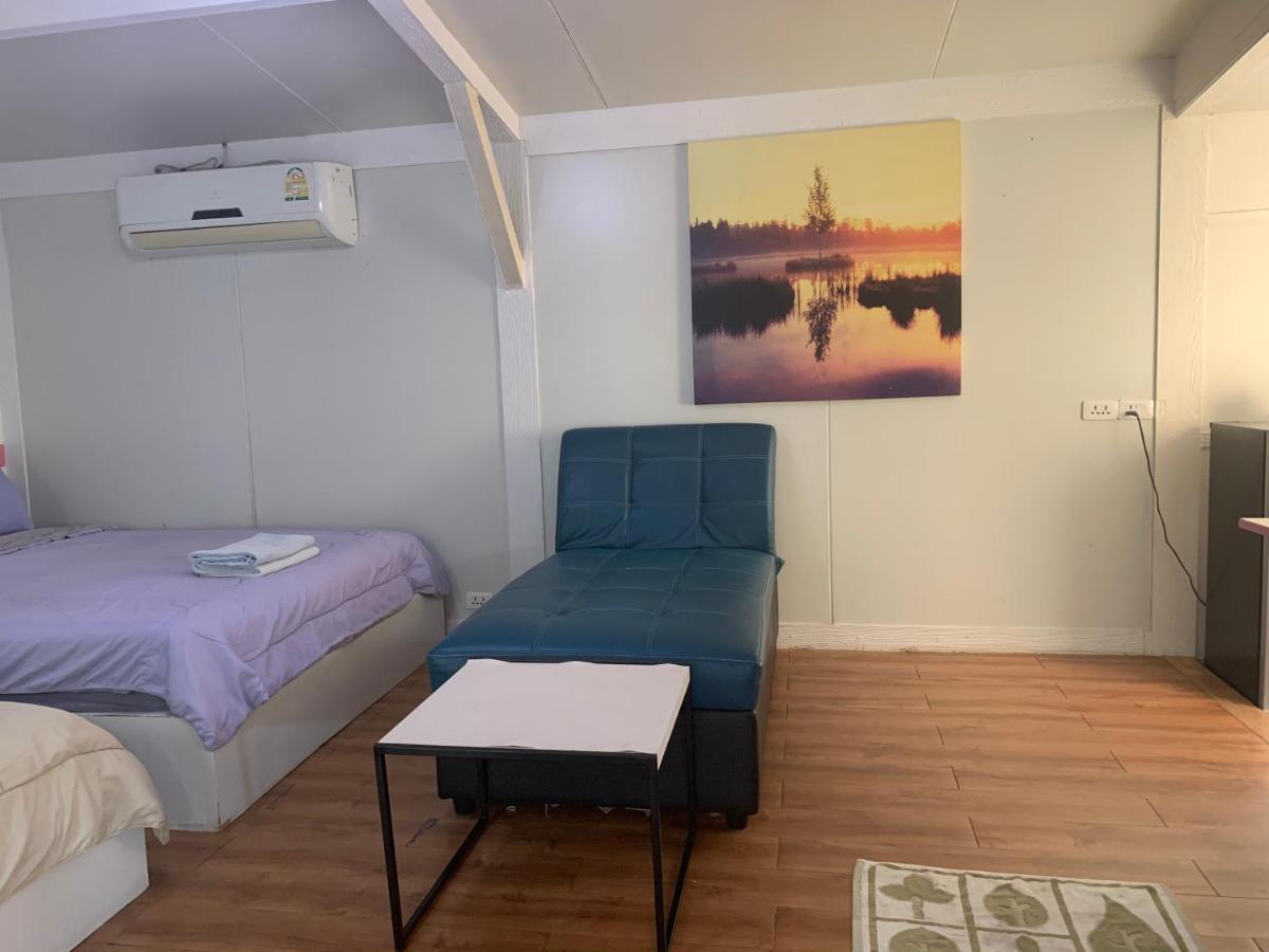 Rayonghouse Resort 2*
