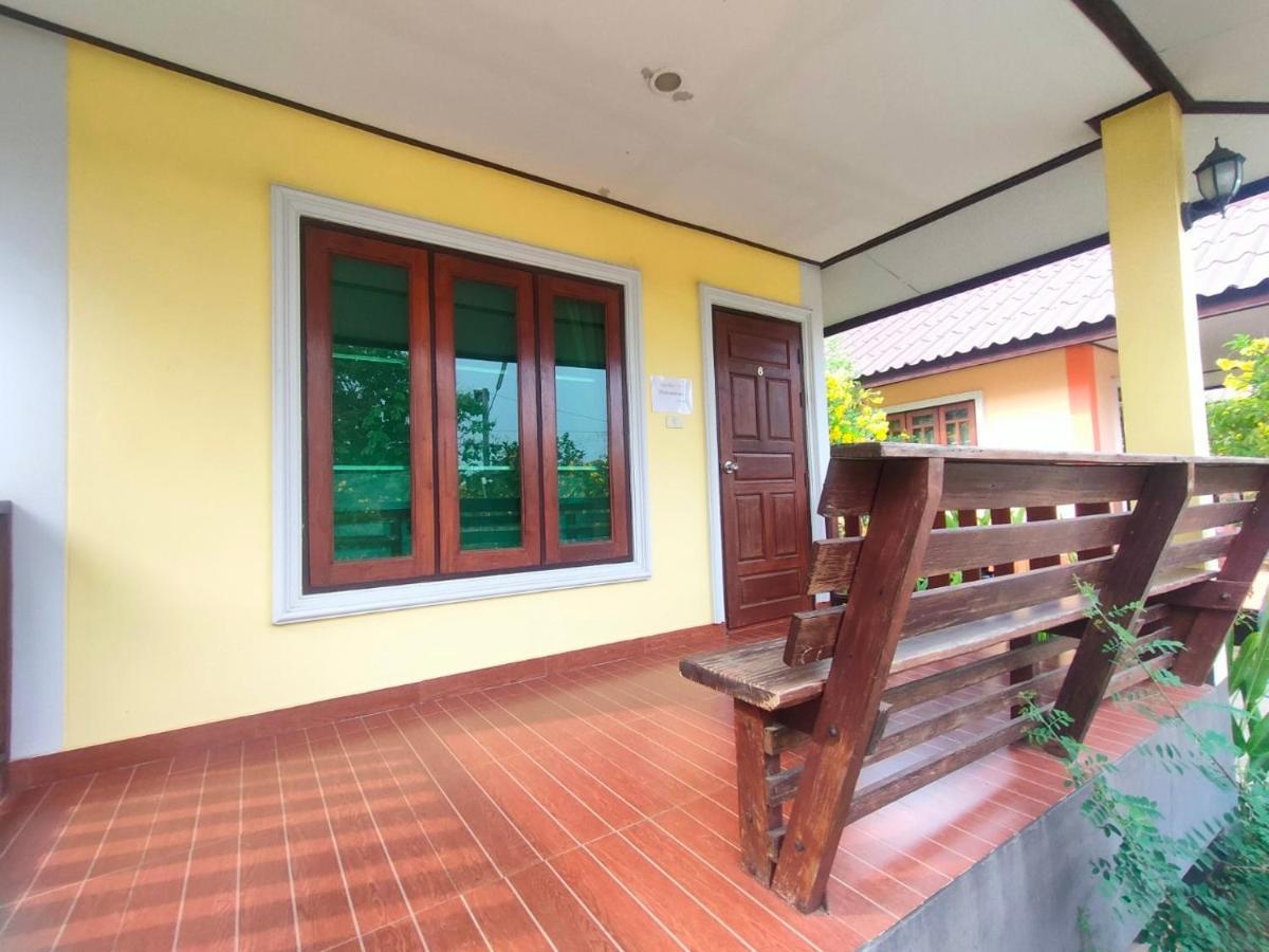 Casa de hóspedes Chatchawan Uttaradit