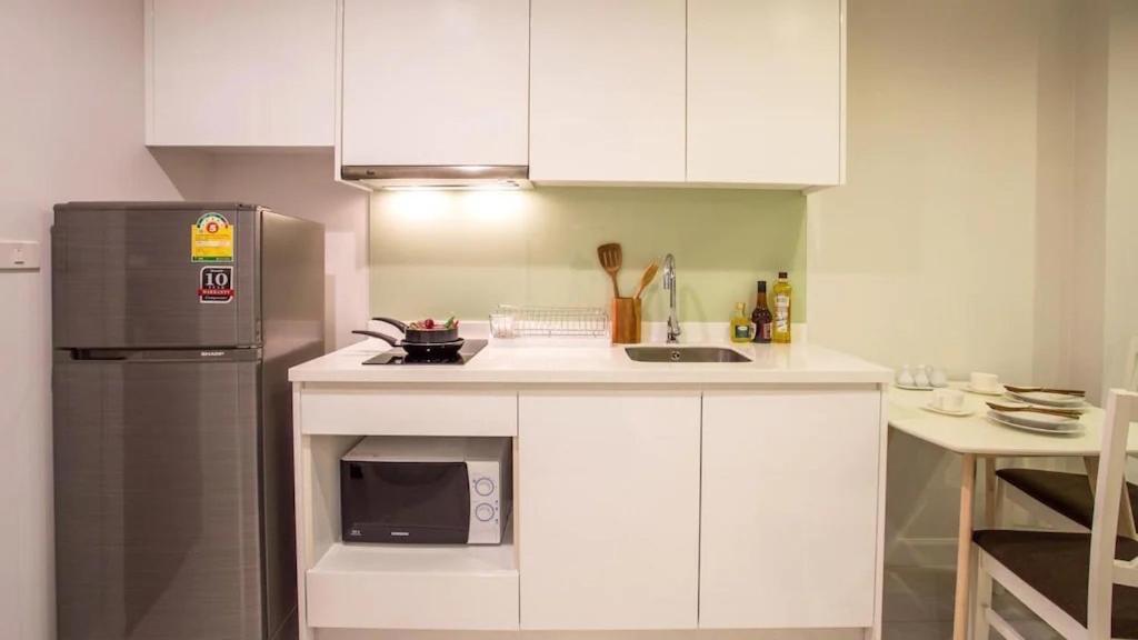 The Sunshine Bangsaray Apartment