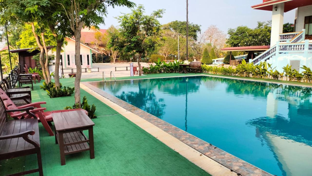 Toh Buk Seng Phra Nakhon Si Ayutthaya