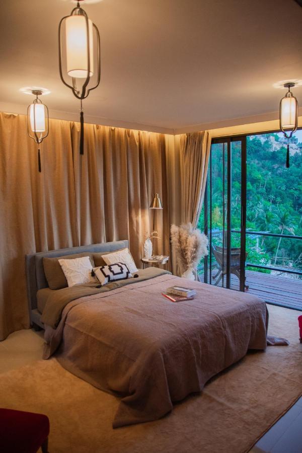 Sunset Hilltop Ocean View 2bd House Villa