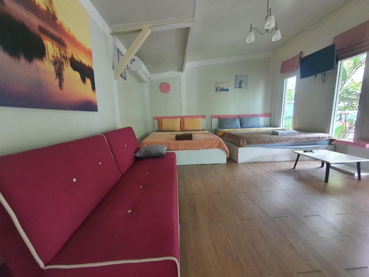 Rayonghouse Resort 2*