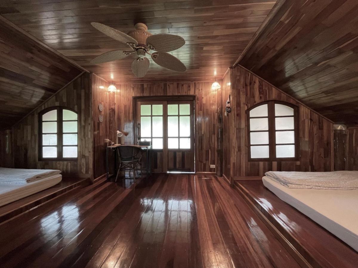 Baanrai Khunya บ้านไร่คุณย่า Resort Sai Yok