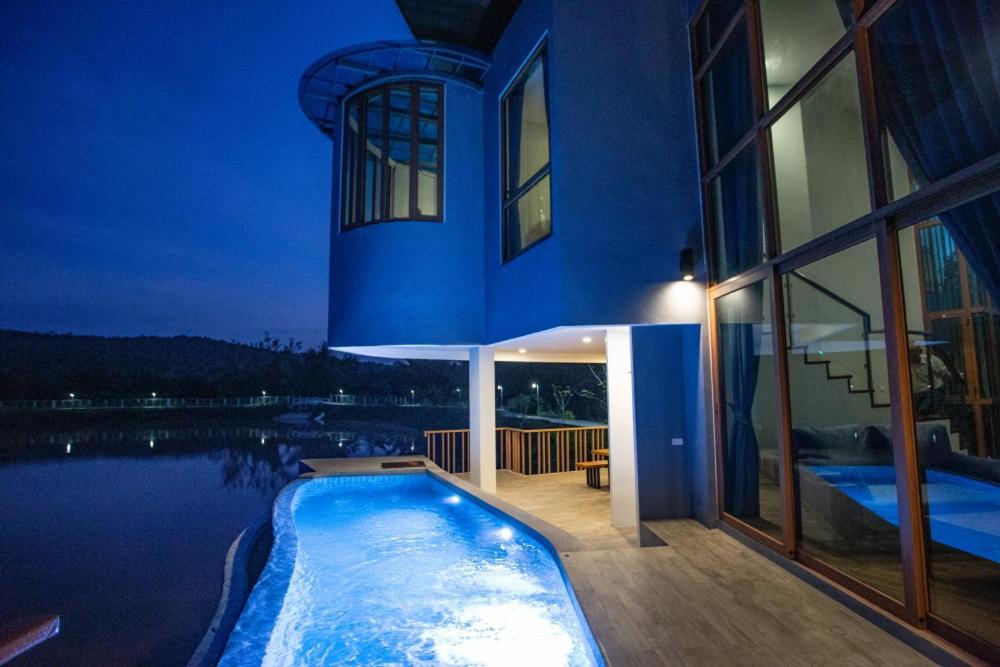 Hotel Sanctuary And Phu Ruea