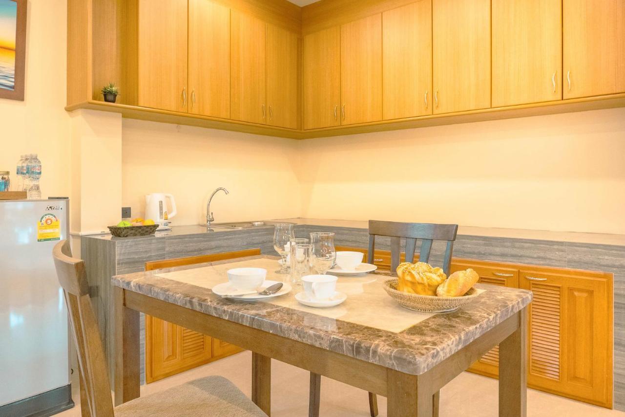 Au Place Hotel 4*