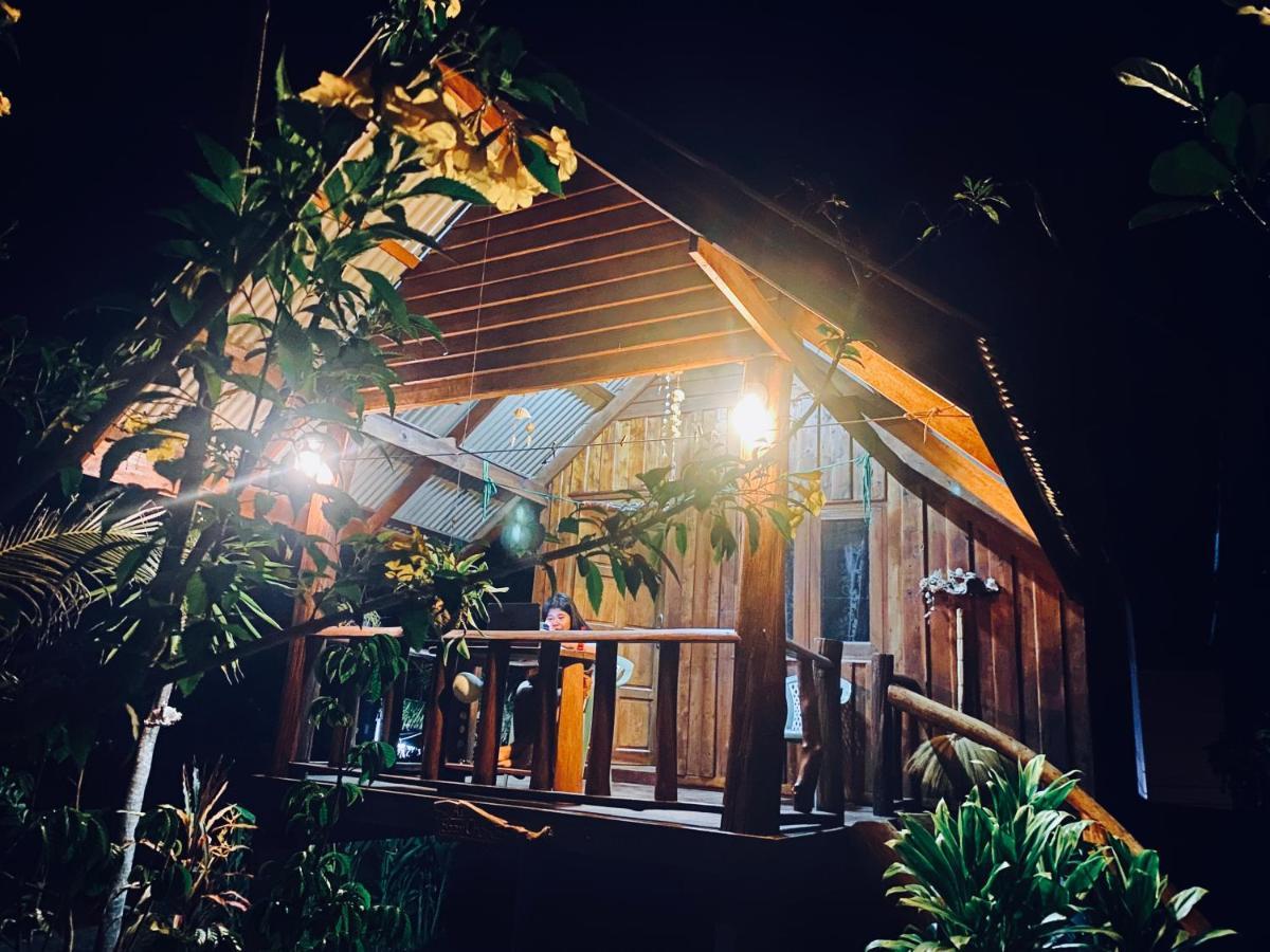 Nadia Kohjum Resort 2*