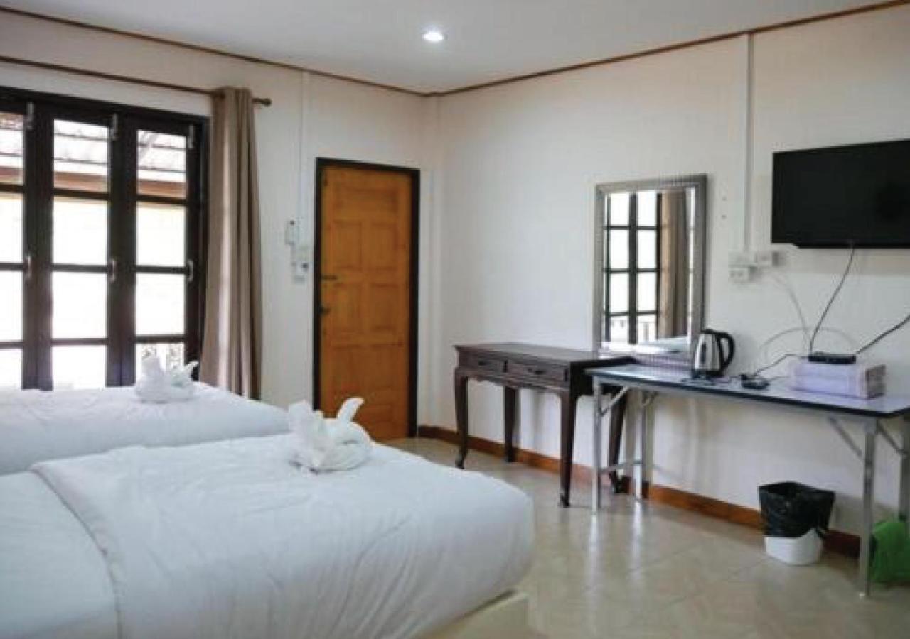 Sisatchanalai Heritage 3*