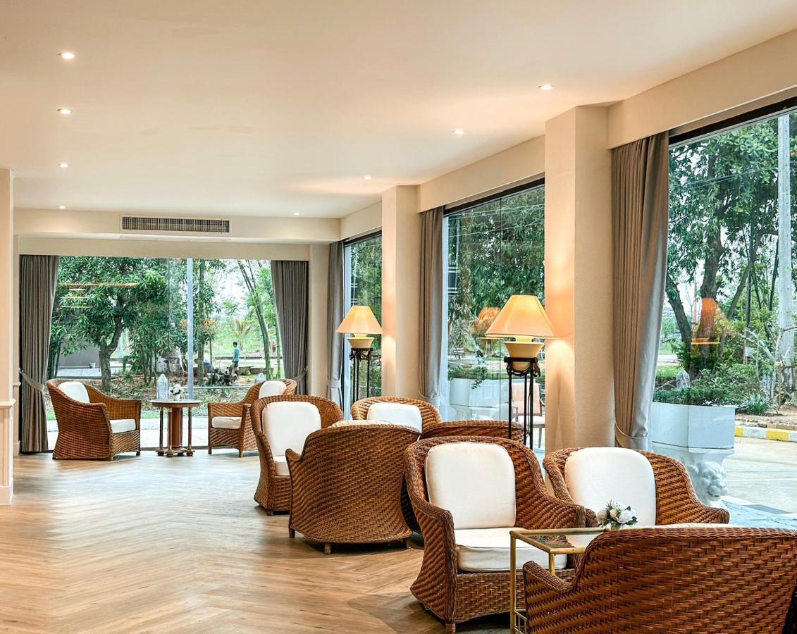 Rua Rasada Express Hotel Trang