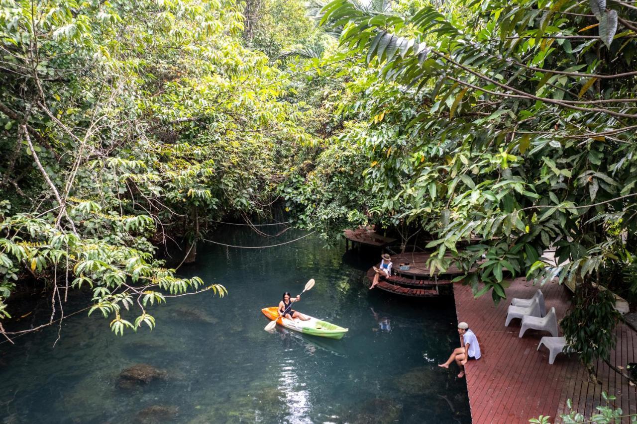 Blu Monkey Pooltara & Pet Friendly Resort 4*