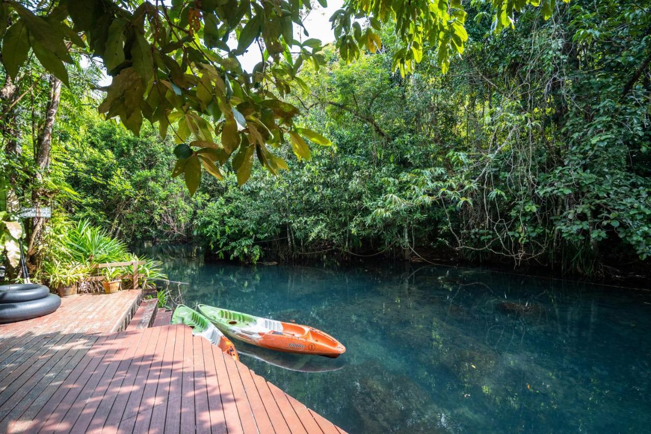 Resort Blu Monkey Pooltara & Pet Friendly 4*