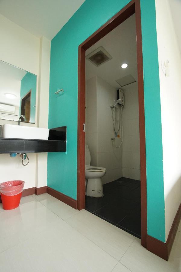 Bedbox Hostel Albergue Patong