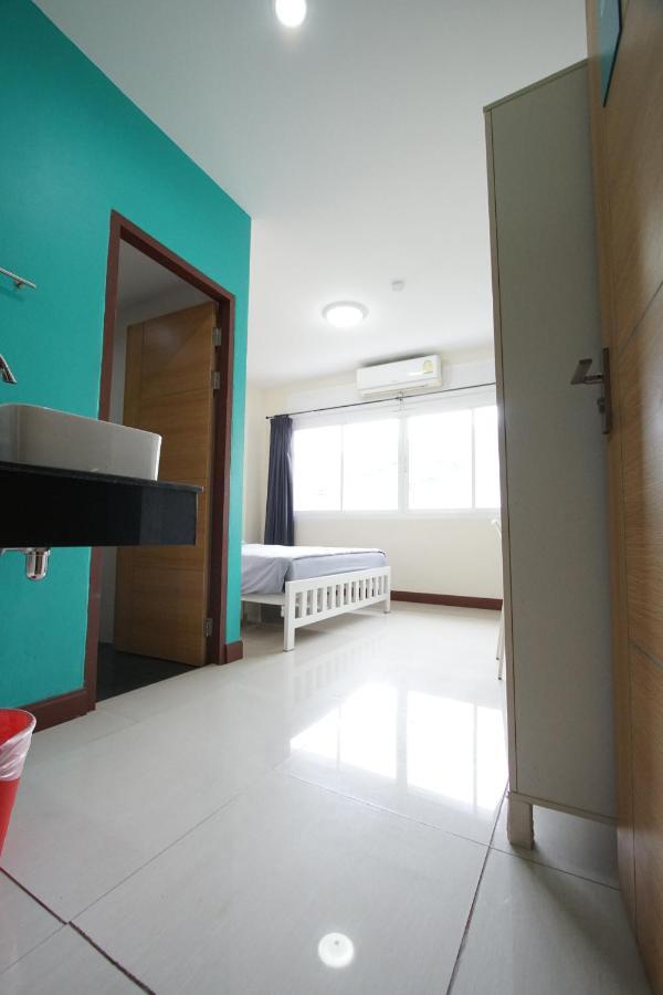 Bedbox Hostel Albergue Patong
