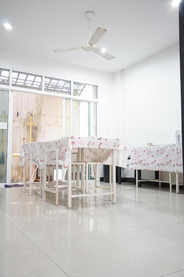 Albergue Bedbox Hostel