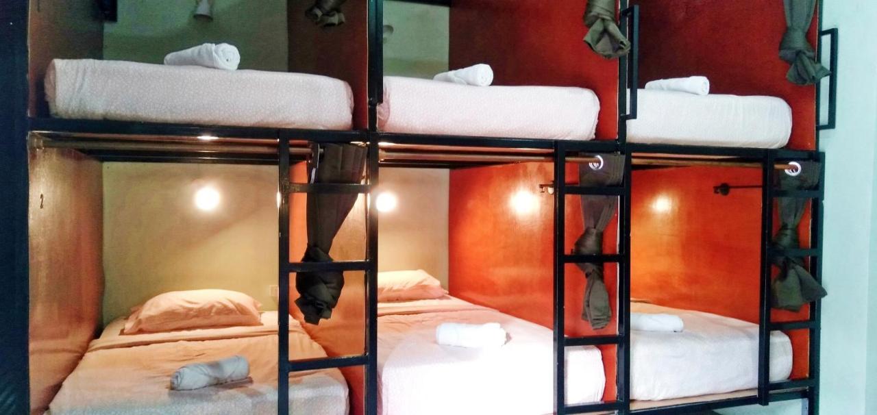 Haadrin Hotel 3*