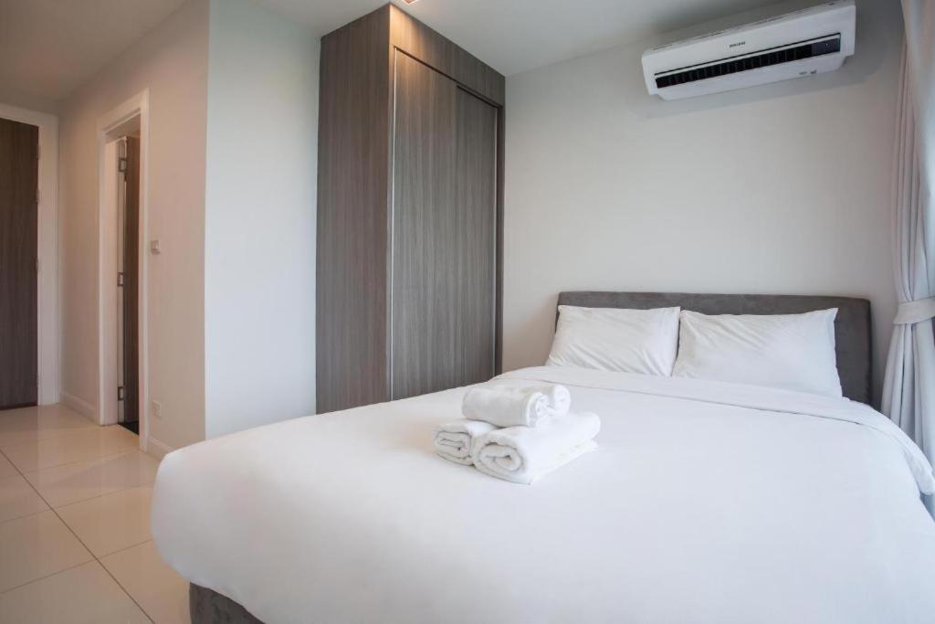 Apartment The Sunshine Bangsaray Bang Sare