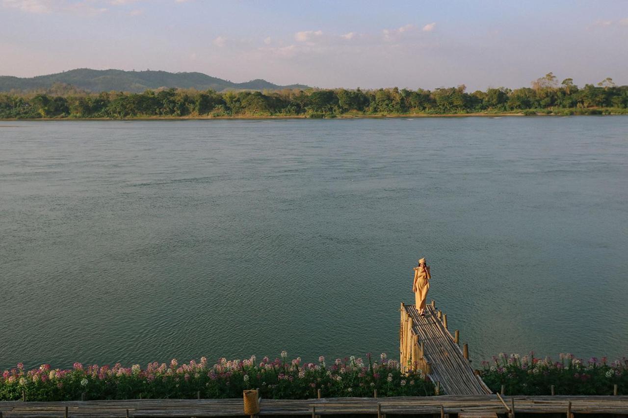 Chiangkhan River Mountain Resort 4*