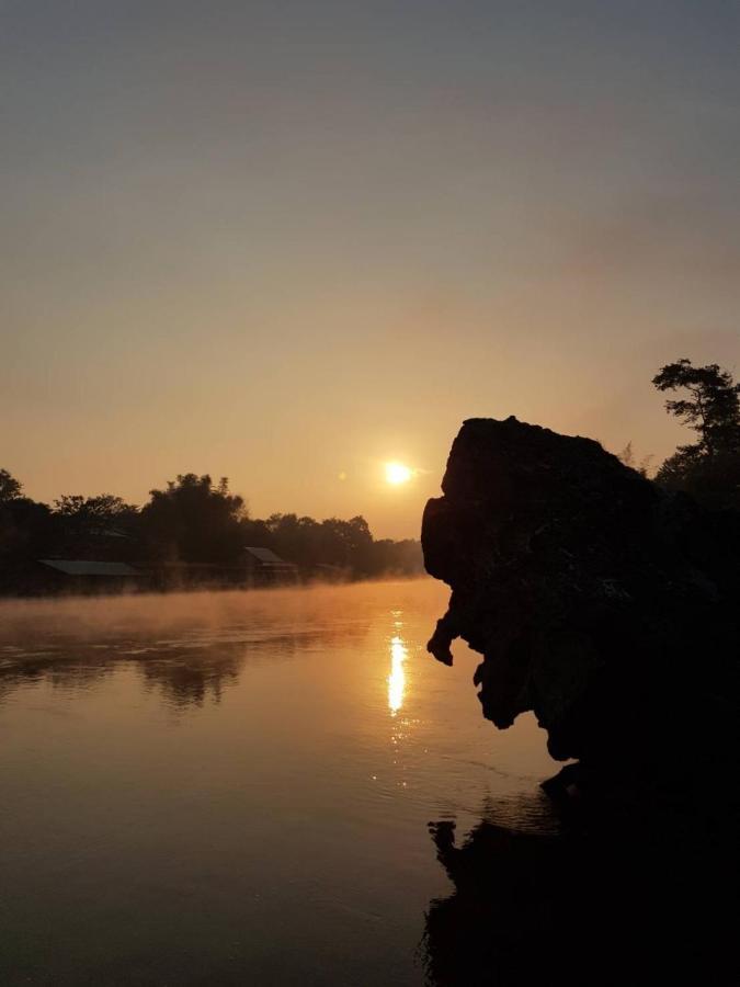 Rimwang The River Life Hotel *