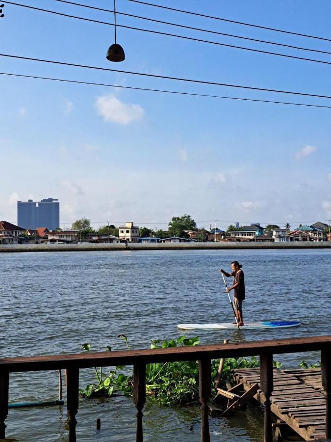 Hospedagem domiciliar Baan Golite Ko Kret - บ้านโกไล้เกาะเกร็ด *