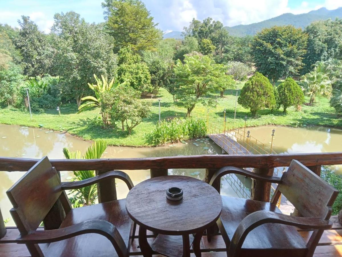 เรือนแฝด Brook View Guest house