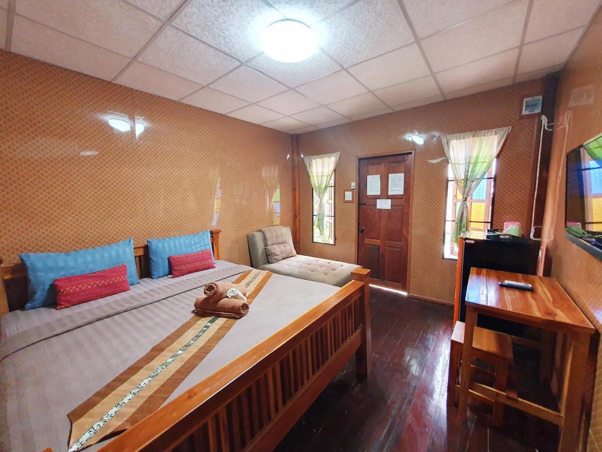 Ktt And Motorbike & Bicycle For Rents Guest house Sukhothai