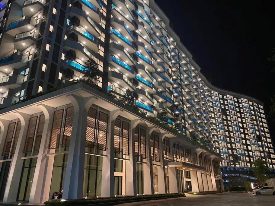 Apartment The Astra Sky River Condo Chiang Mai