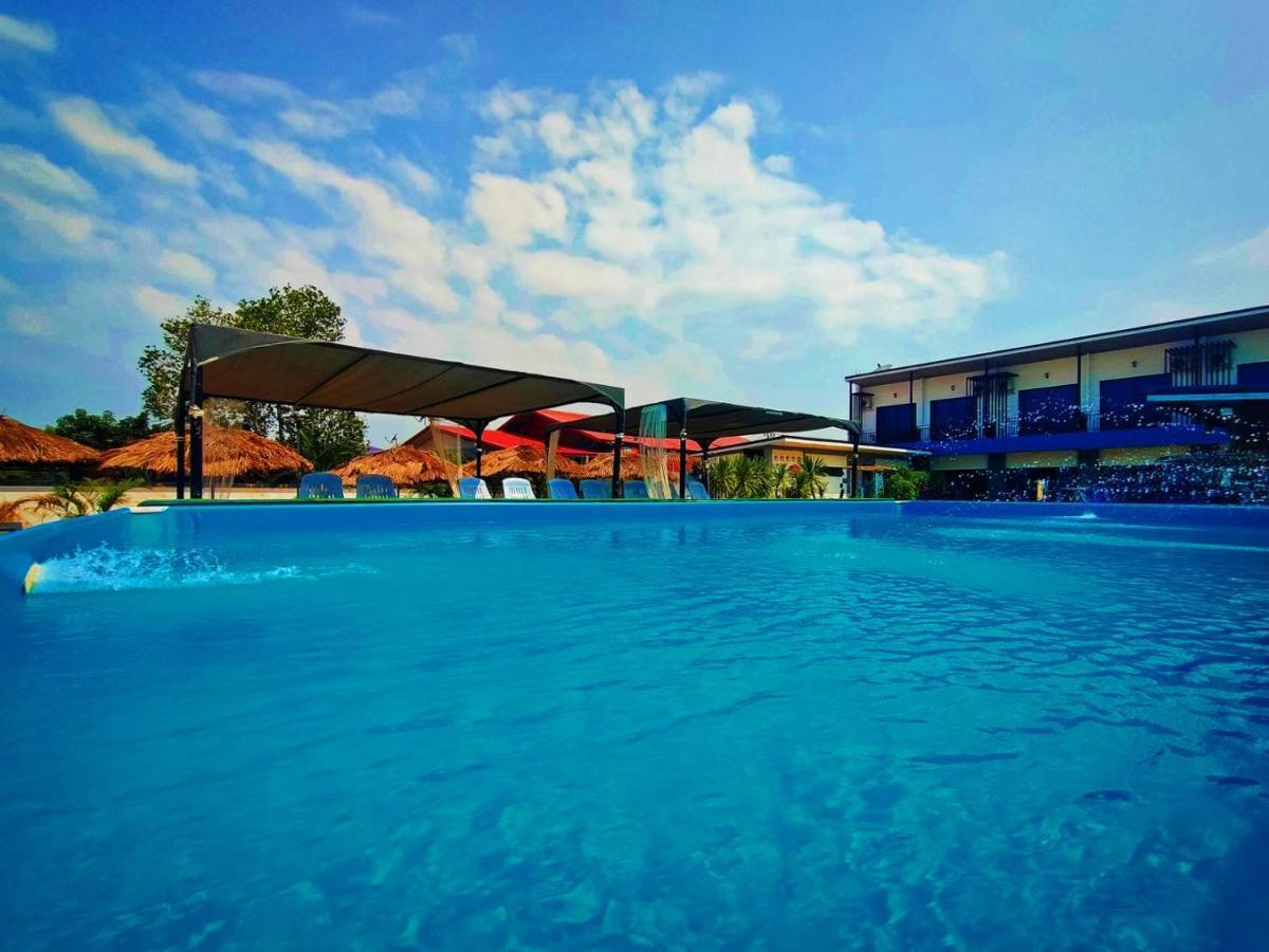 Wixky Hotel