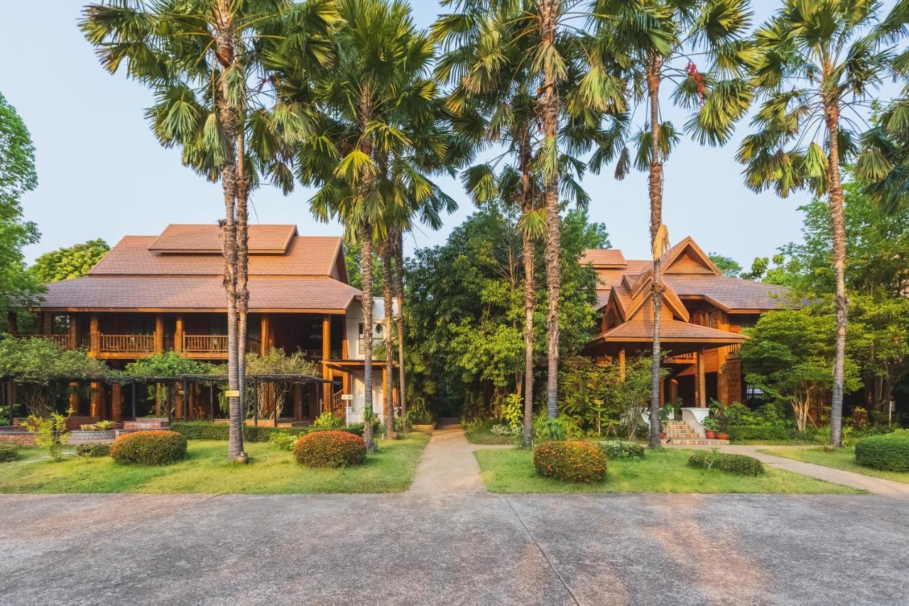 Vanasin Resort *