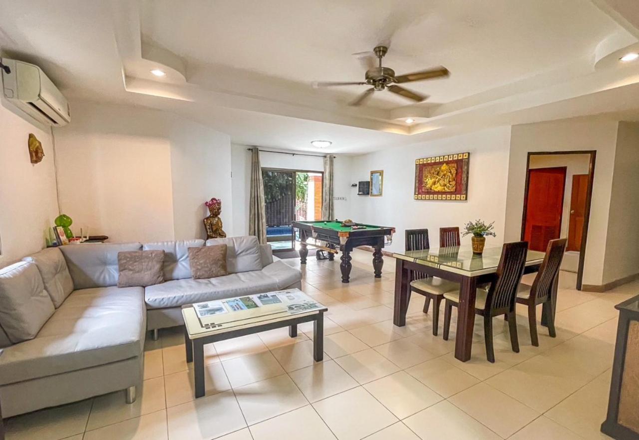 Garden - House Walking Street 4 Bedrooms * Pattaya