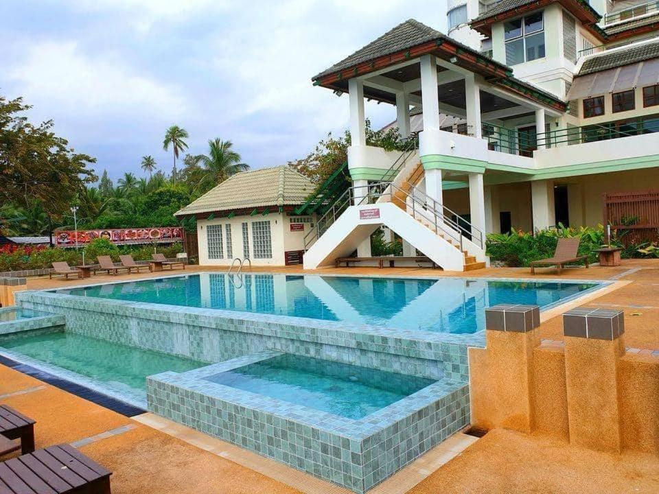 Golden Hotel 4*