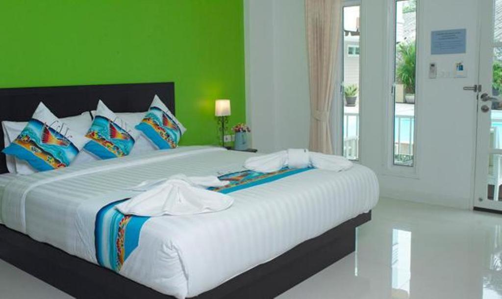 Baan Rabiang Talay Hotel