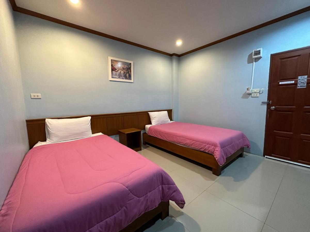 Apartment Four P Surat Thani