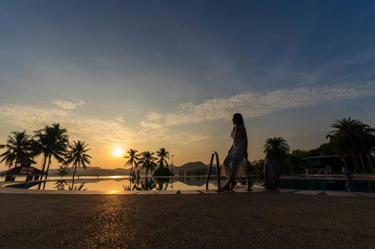 Resort Kaengkrachan Boathouse Paradise 3*