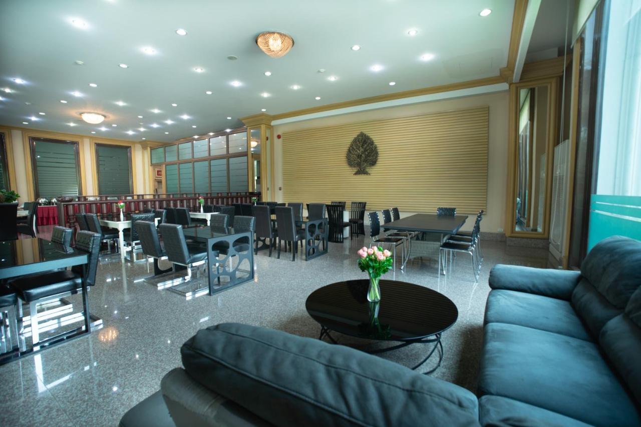 Pearl & Nonthaburi