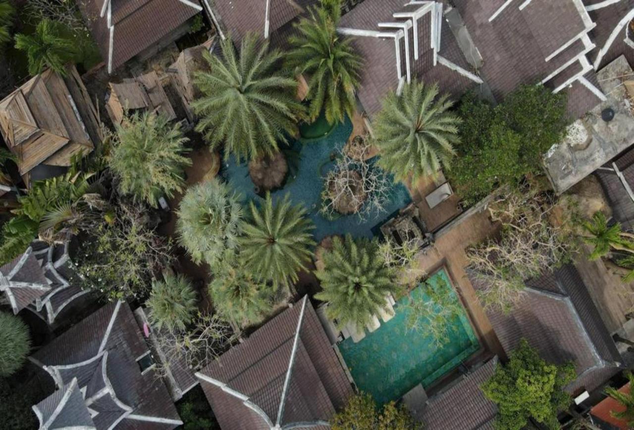 Khgema Nuanjun Pool Gallery *