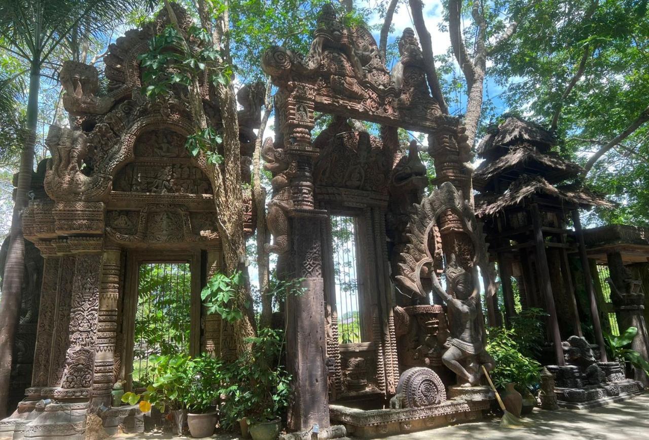 Khgema Nuanjun Pool Gallery