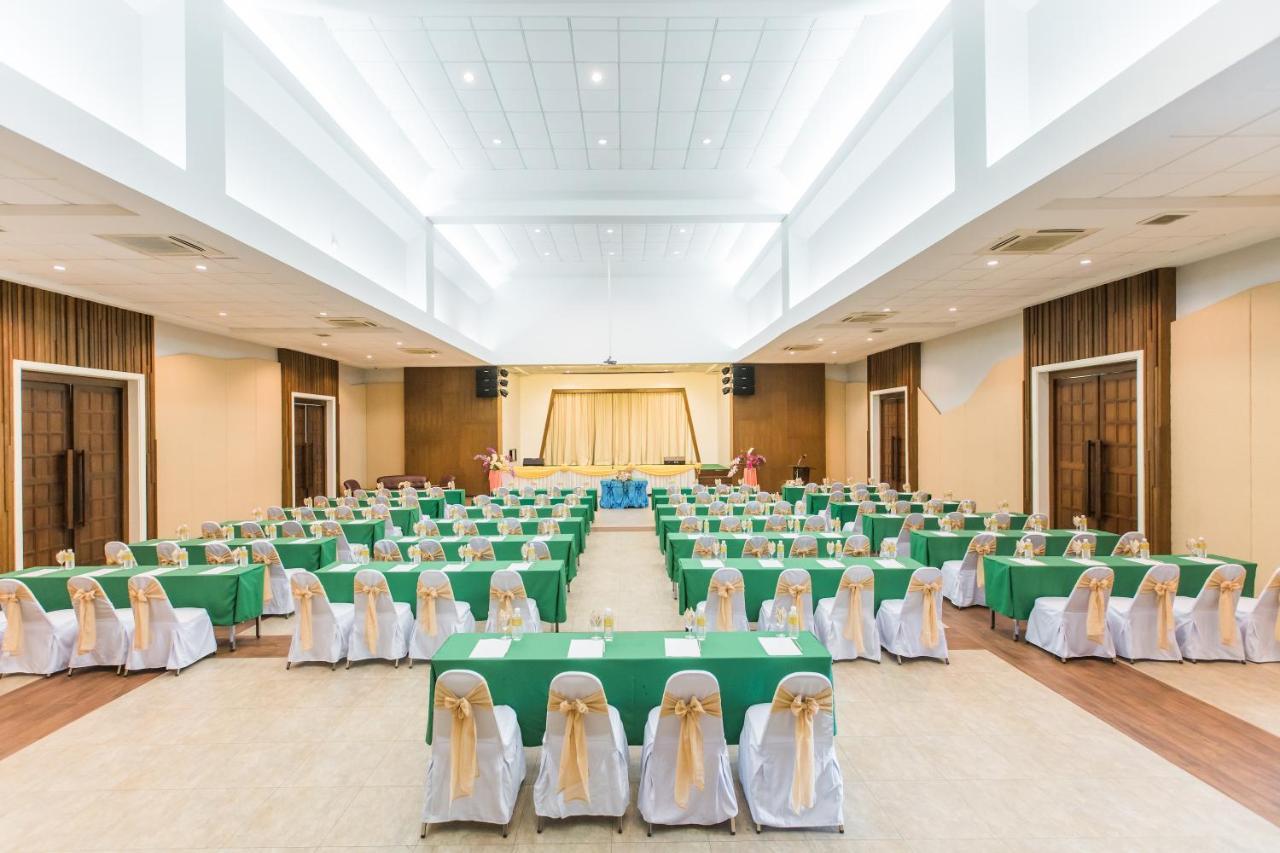 Hotel Phufa Waree Chiangrai - Sha Extra Chiang Rai