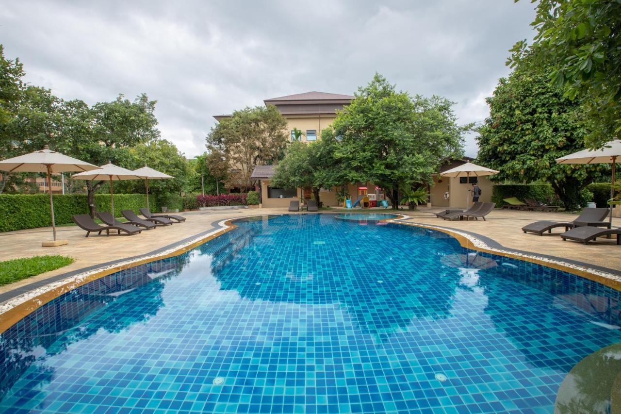 Hotel Phufa Waree Chiangrai - Sha Extra 4*