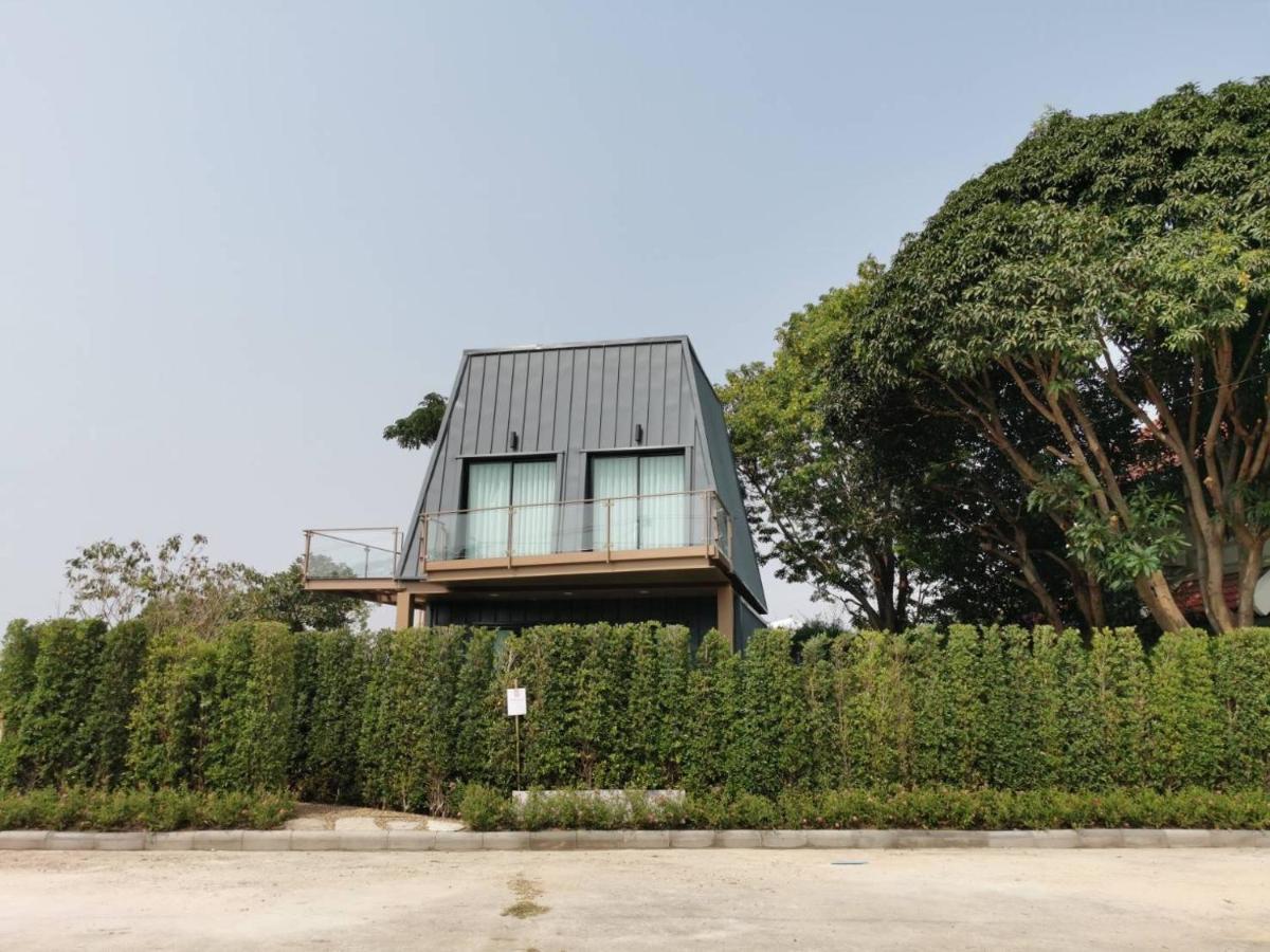 Royal Sammuk Resort Bang Saen
