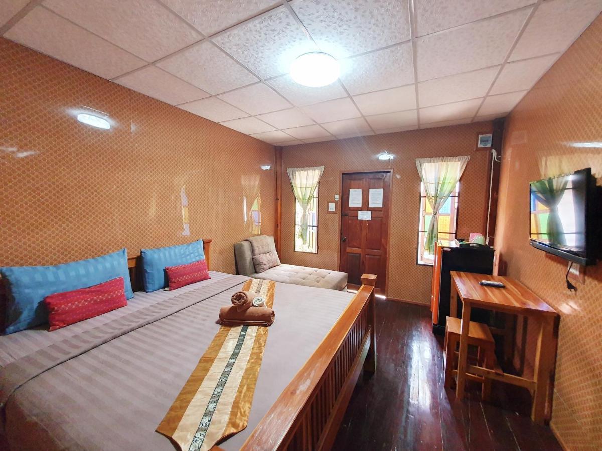Guest house Ktt And Motorbike & Bicycle For Rents 2*